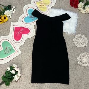 Vince Camuto Off Shoulder Dress